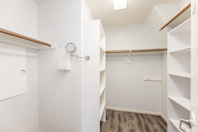 Building Photo - 24662 Folkstone Cir