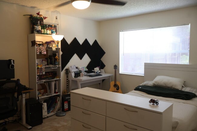 Building Photo - 7080 Nova Dr