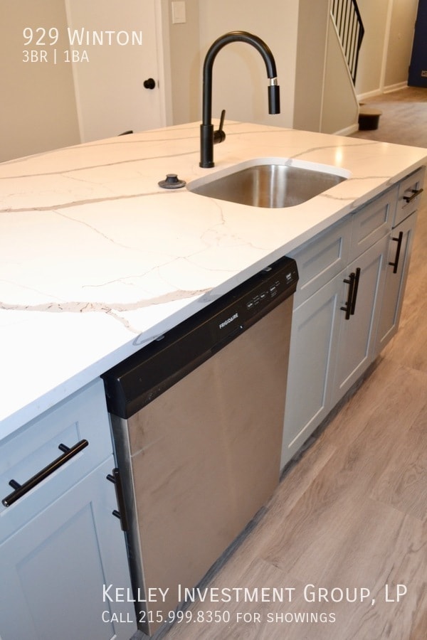 Building Photo - 929 Winton-