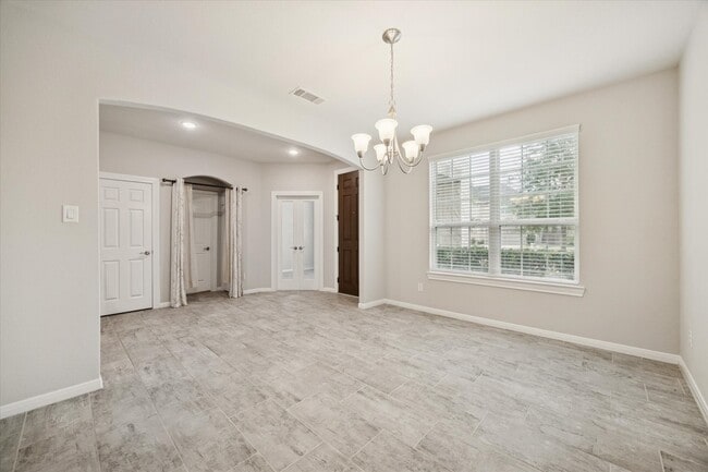 Building Photo - 24918 Meadowthorn Crest Ln