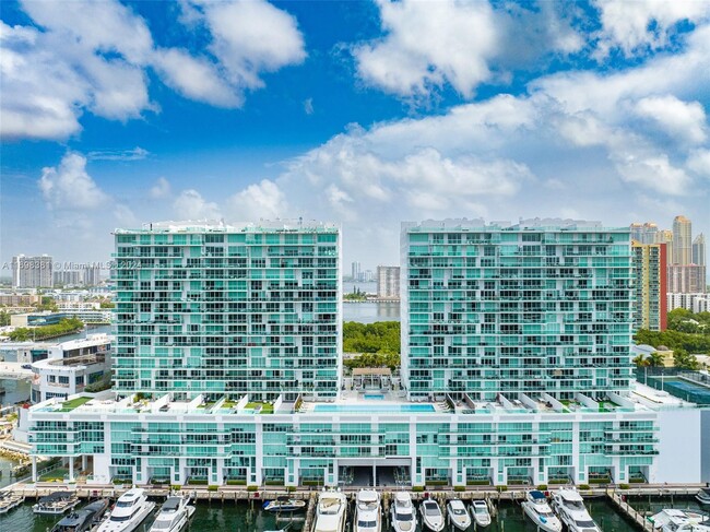 Primary Photo - 400 Sunny Isles Blvd