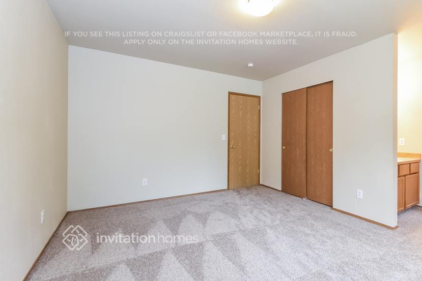 Building Photo - 1414 SW 344th Pl