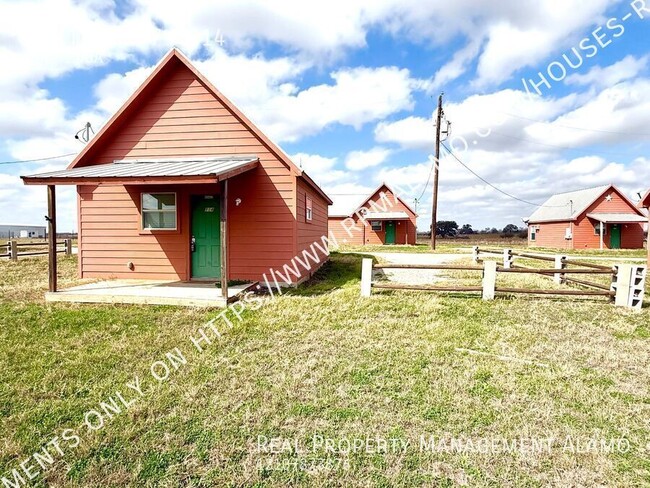 Building Photo - 573 TX-97