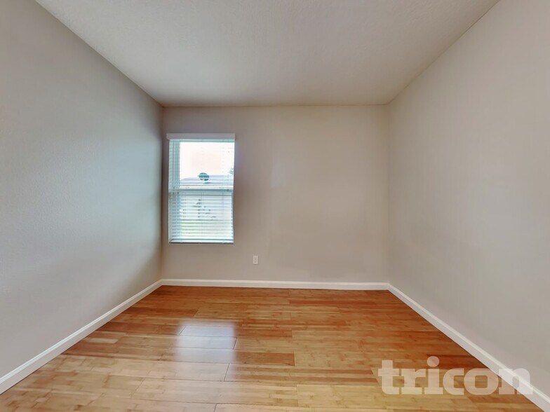 Building Photo - 8919 Weston Living Way