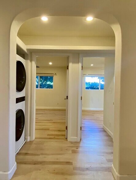 Building Photo - 538 Brooks Ave