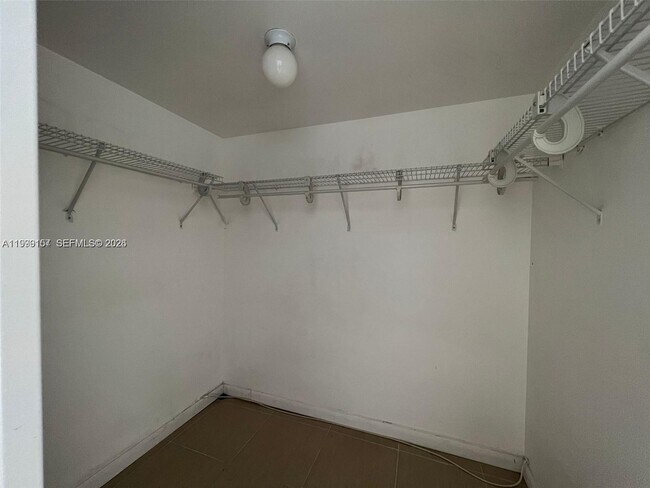 Building Photo - 13499 Biscayne Blvd