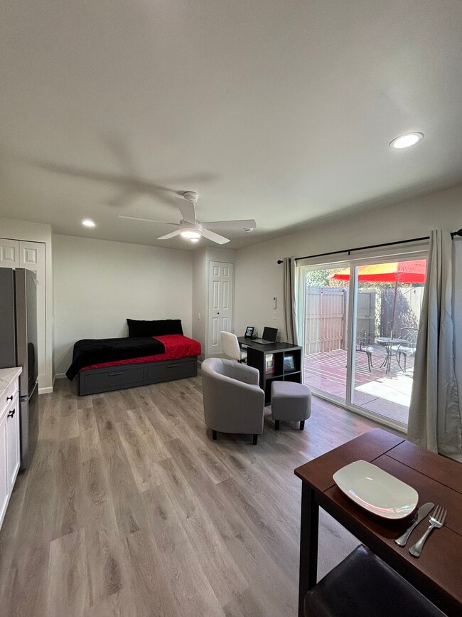 Building Photo - 6421 Gary Ct