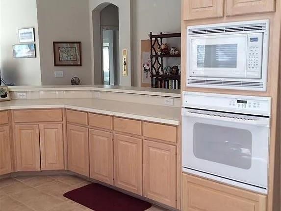 Building Photo - 18731 Gibbons Dr