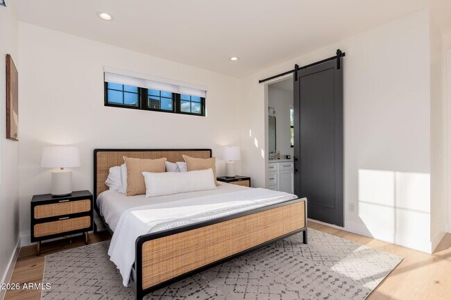 Building Photo - 4017 N 49th Pl