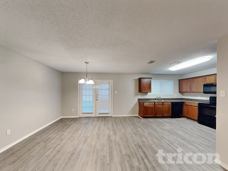 Building Photo - 172 Washington Way