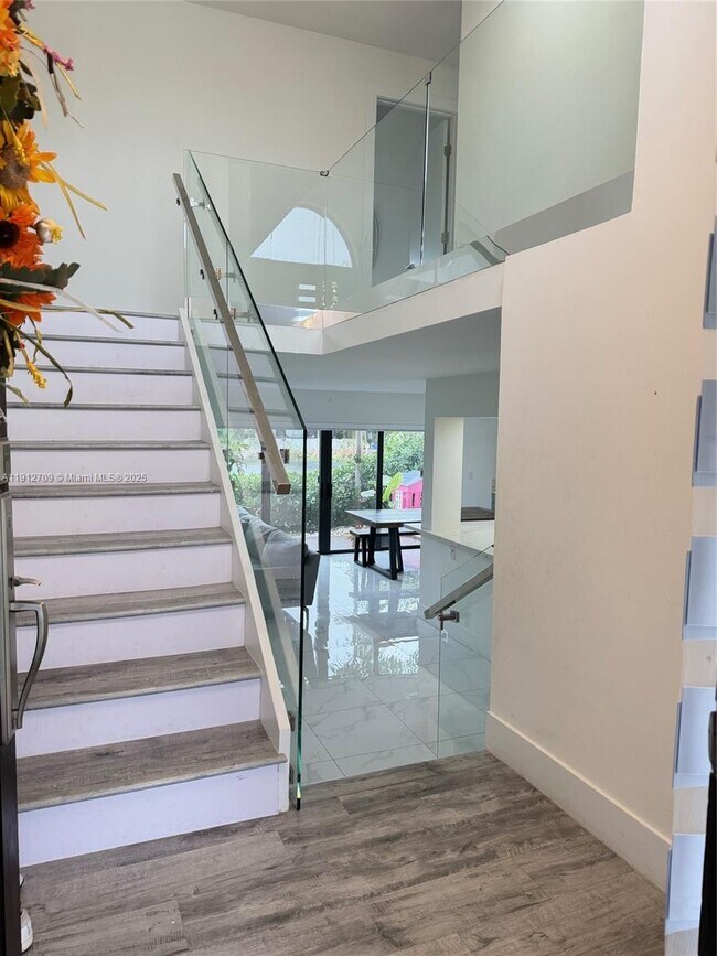 Building Photo - 1271 SW 124th Ct