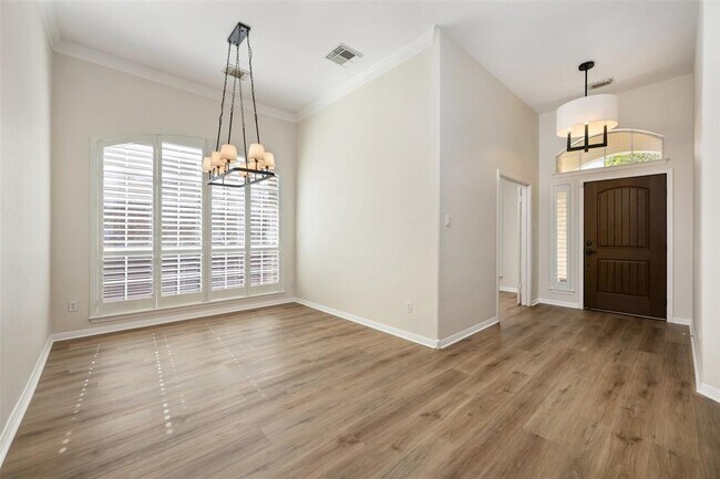 Building Photo - 2512 Rio Mesa Dr