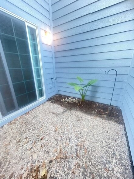 Building Photo - 701 Rosedale St