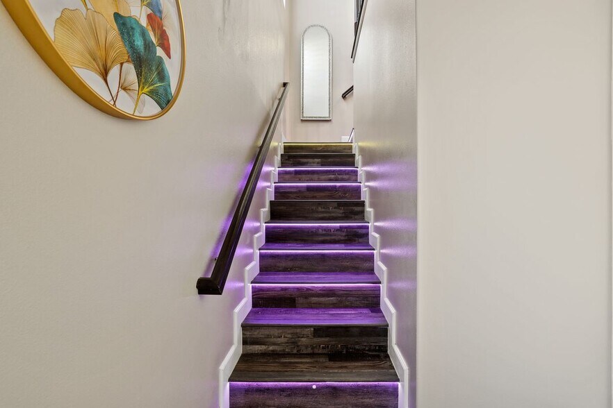 Building Photo - 14881 Newland St