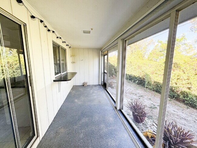 Building Photo - Punta Gorda Isles