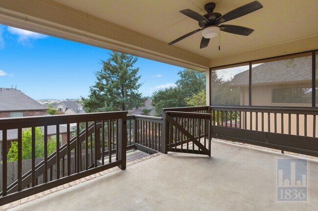 Building Photo - 420 Torrington Dr