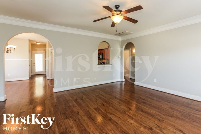 Building Photo - 5541 Timber Leaf Trail
