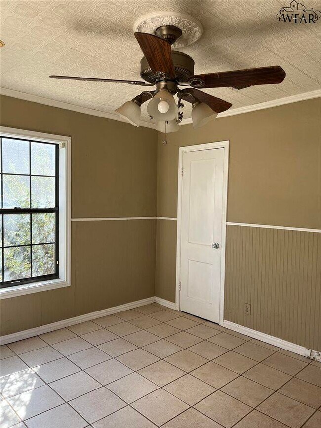 Building Photo - 3318 Sherwood Ln