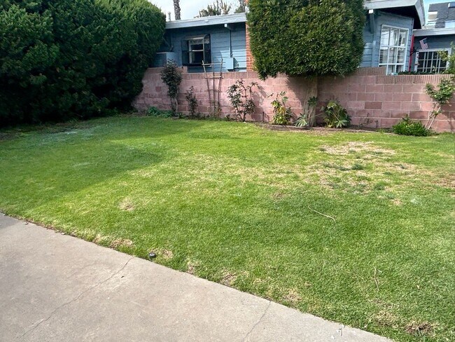 Building Photo - Recently Renovated 2BD Home in El Segundo with Large Backyard & 2-Car Garage