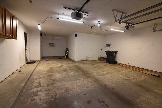 Building Photo - 122 Walston Ridge Ct