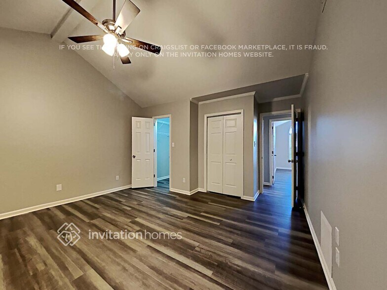 Building Photo - 4091 Woodbury Terrace NW