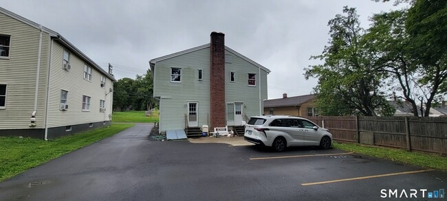 Building Photo - 408 South St