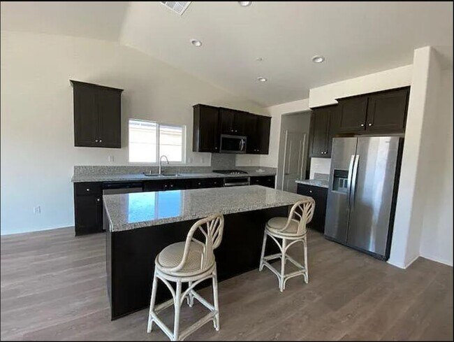 Building Photo - 44159 Le Blanc Ct