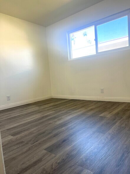 Building Photo - 5125 Bandera St