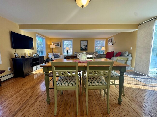 Building Photo - 1070 Town Harbor Ln