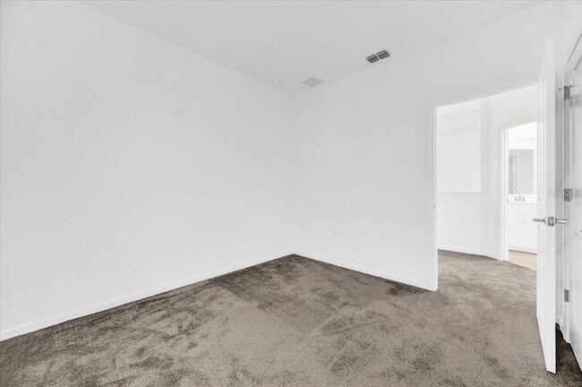 Building Photo - 1904 Rider Rain Ln