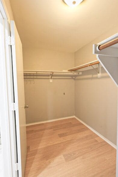 Building Photo - 815 Valleycreek Rd