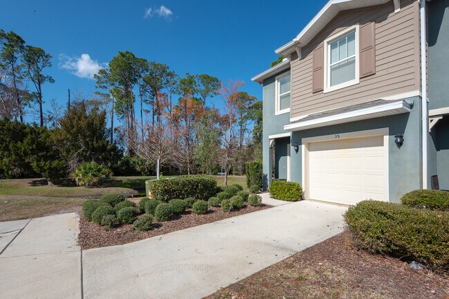 Building Photo - 35 Vista Oaks Ln