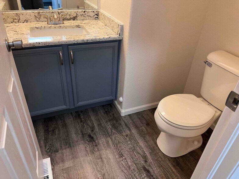 Building Photo - 1888 Reilly Grove