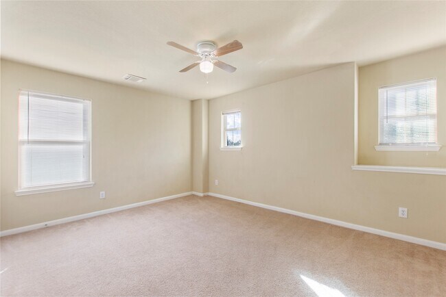 Building Photo - 5310 Meadow Canyon Dr