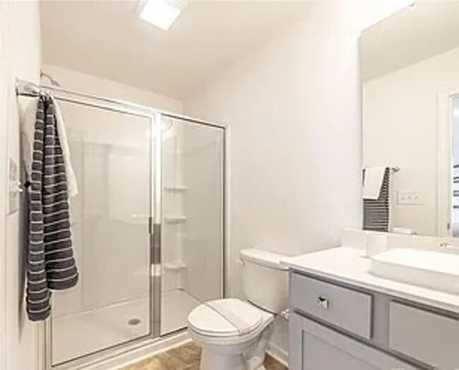 Building Photo - 3 BR/2.5BA  | Newly Renovated Single Family Home | Spacious Great Room | In Dukes Ridge!