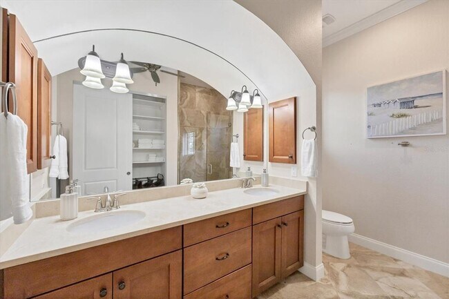 Building Photo - 455 Nokomis Ave S