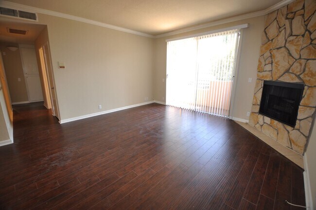 Building Photo - 11107