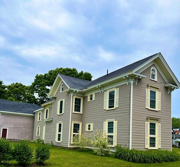Primary Photo - 61 Talbot Ave