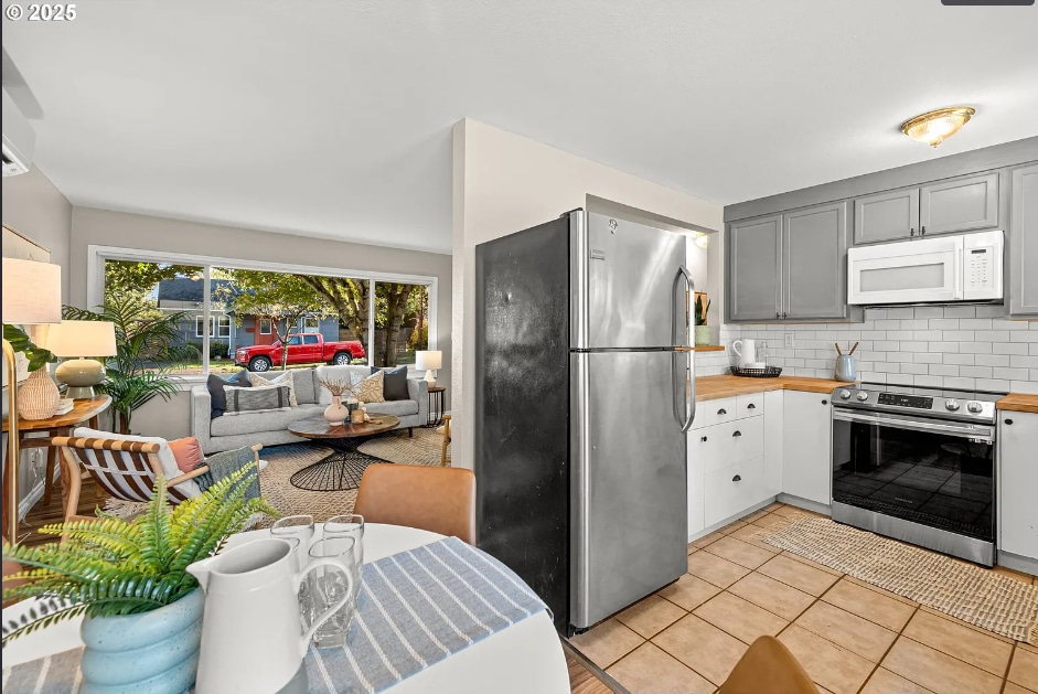 Building Photo - 9313 North Hodge Avenue