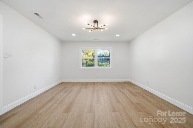 Building Photo - 1314 Anderson St