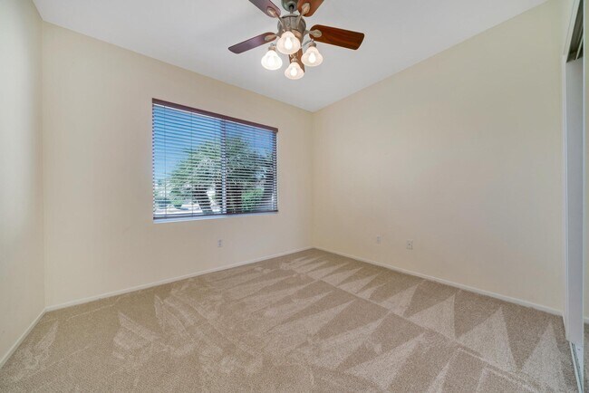 Building Photo - 78632 Iron Bark Dr