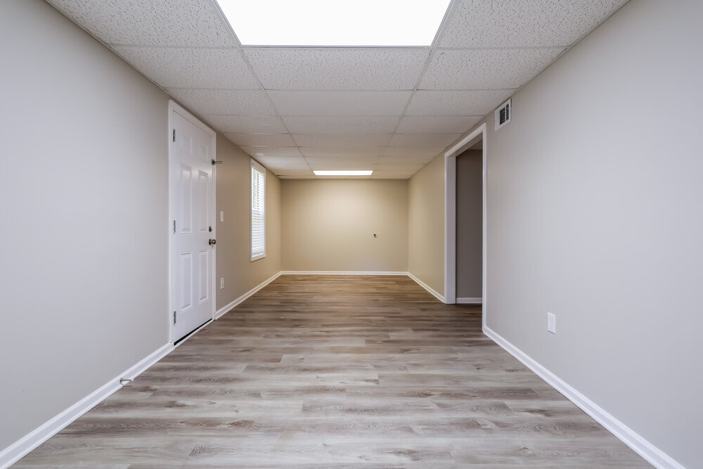 Building Photo - 810 Windsor Dr
