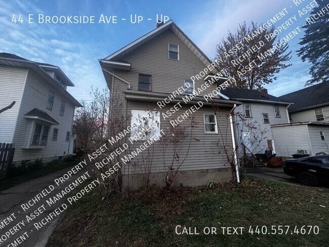 Building Photo - 44 E Brookside Ave