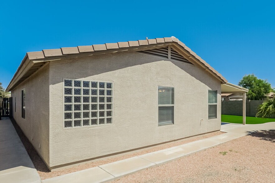 Building Photo - 1939 W Hayden Peak Dr