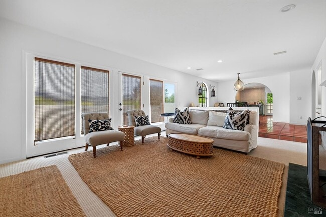 Building Photo - 15644 Arnold Dr
