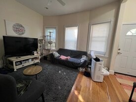 Building Photo - 8 Dudley St