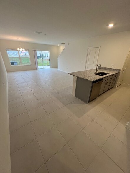 Building Photo - 2759 Raindrop Run St