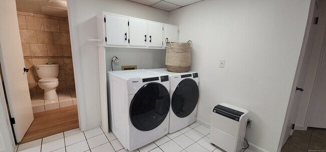 Building Photo - 96 Stanavage Rd