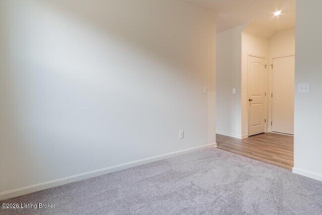 Building Photo - 1900 Cherry Glen Dr