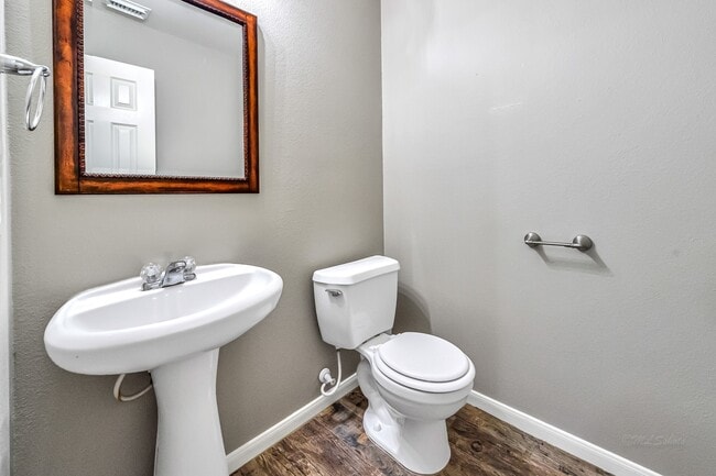 Building Photo - 20243 Sunset Ranch Dr